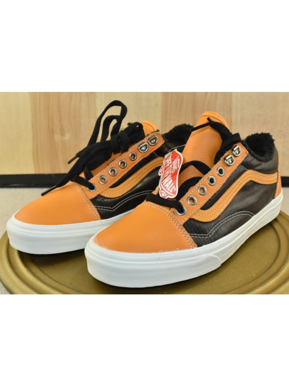 Vans Old Skool MTE Unisex Men Shoes Sz 8 All Weather Black Apricot Faux Fur New